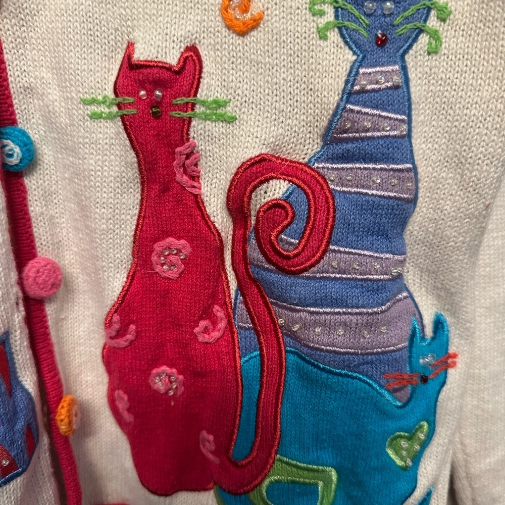 Vintage Y2K Era Timberlea Colorful & Chaotic Cat Embroidered Cardigan Medium - Picture 2 of 9